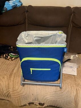 Everlast Blue and Lime Green Insulated Cooler Backpack